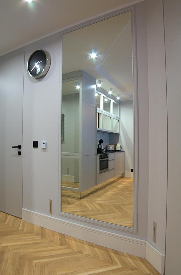Blue Velvet Premium Apartments III Торунь Екстер'єр фото