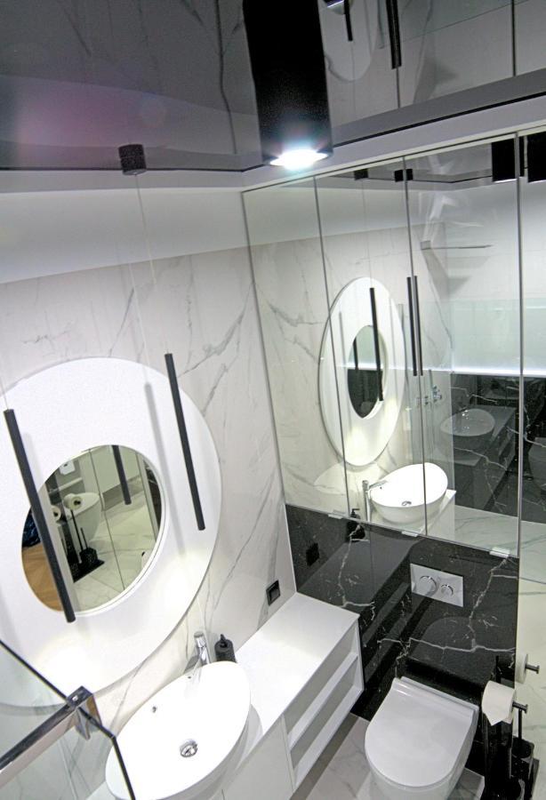 Blue Velvet Premium Apartments III Торунь Екстер'єр фото
